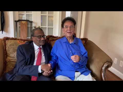 الفنان عبدالكريم الكابلي يعبر عن ساعدته برفع إسم السودان من قائمة الإرهاب