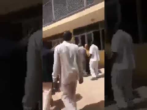 طالبات داخلية بشائر بالخرطوم يطردن عضو مجلس السيادة