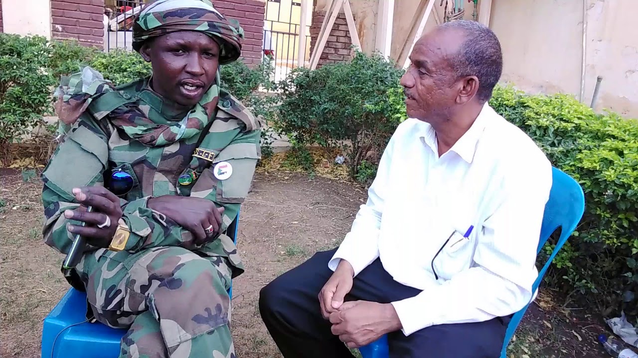 حوار " شوتايم " مع ترياق نيوز  ببزته العسكرية